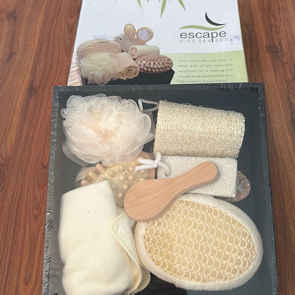New Escape 9 pcs spa loofah bath Vanity kit spa kit massage